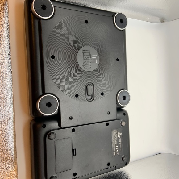 Vintage DJ Hero XBOX 360 Wireless Turntable Controller Untested AS IS For Parts - Picture 7 of 16